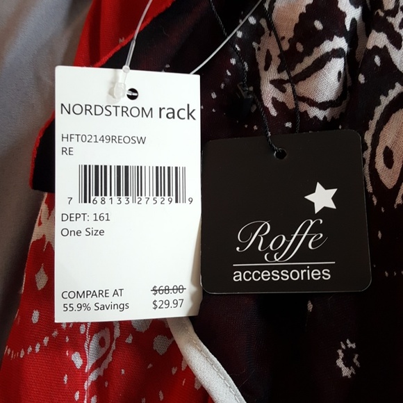 Nordstrom Women's Reversible Bandanna Print Cover - Picture 3 of 3